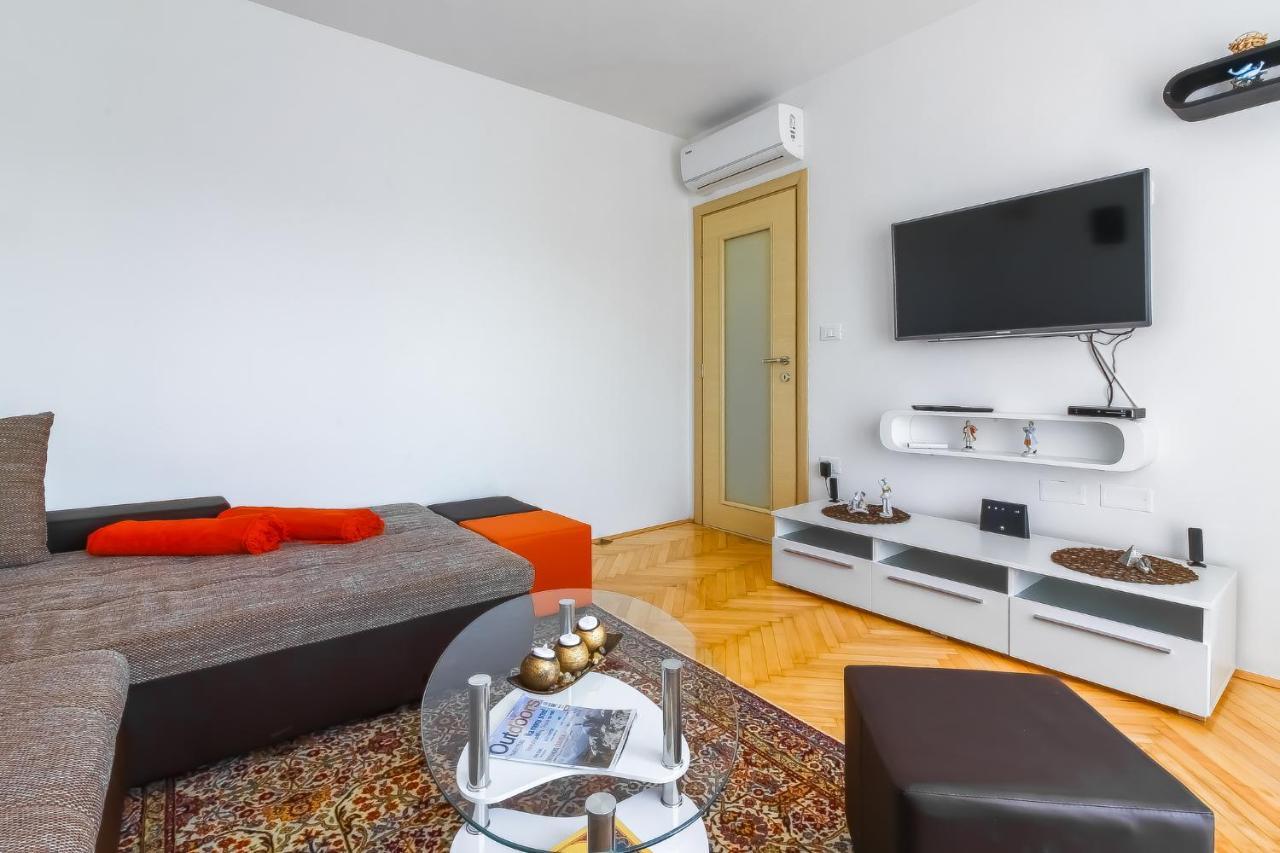 Saten Suite Apartment Near The Beach ポレッチ エクステリア 写真